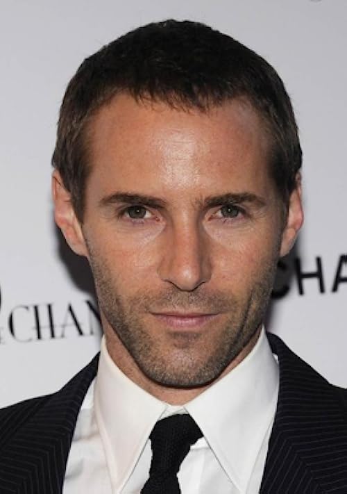 Alessandro Nivola