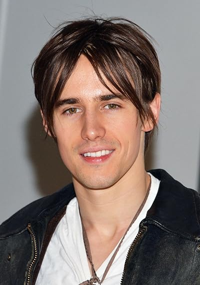 Reeve Carney